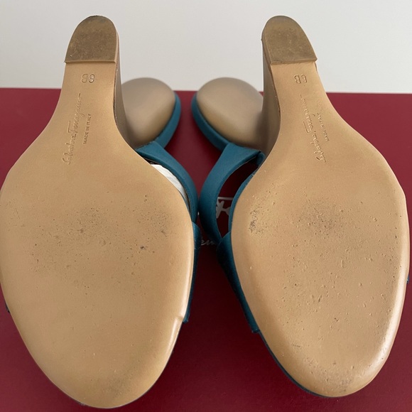 Ferragamo shoes - Picture 5 of 8